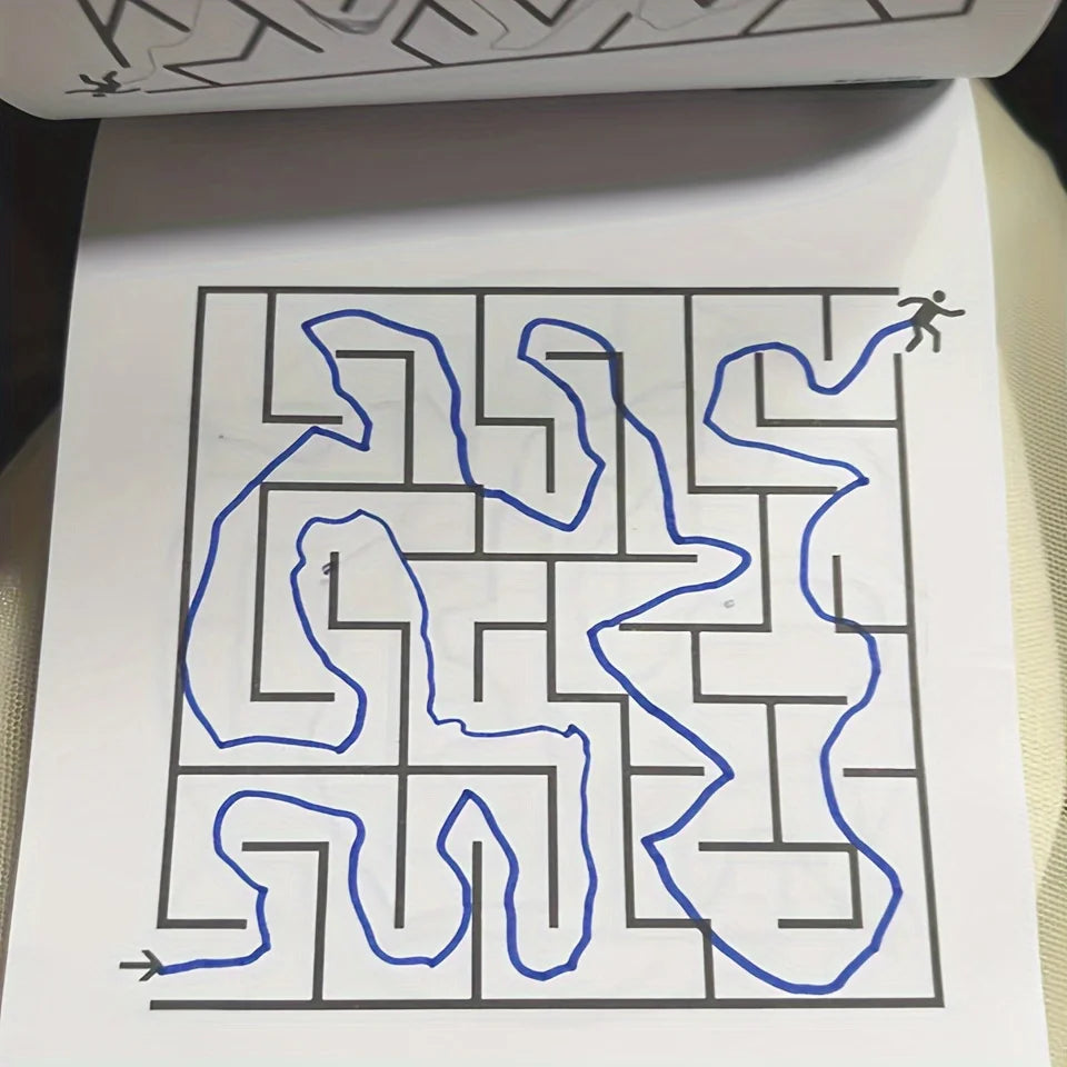 Educational toys for children, maze game books, concentration training exercises, Christmas gifts